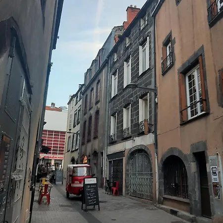 Hypercentre Maison De Ville, Rue Pietonne Animee * Clermont-Ferrand